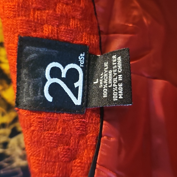 Red Textured Button-Up Jacket - Picture 3 of 3